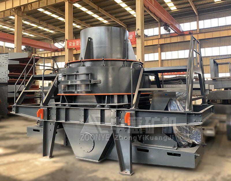 Среднеитальянский ударный пескостроитель